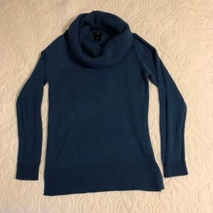 Ann Taylor Women’s Soft Cowl Neck Sweater. Size Small.  Blue.  EUC